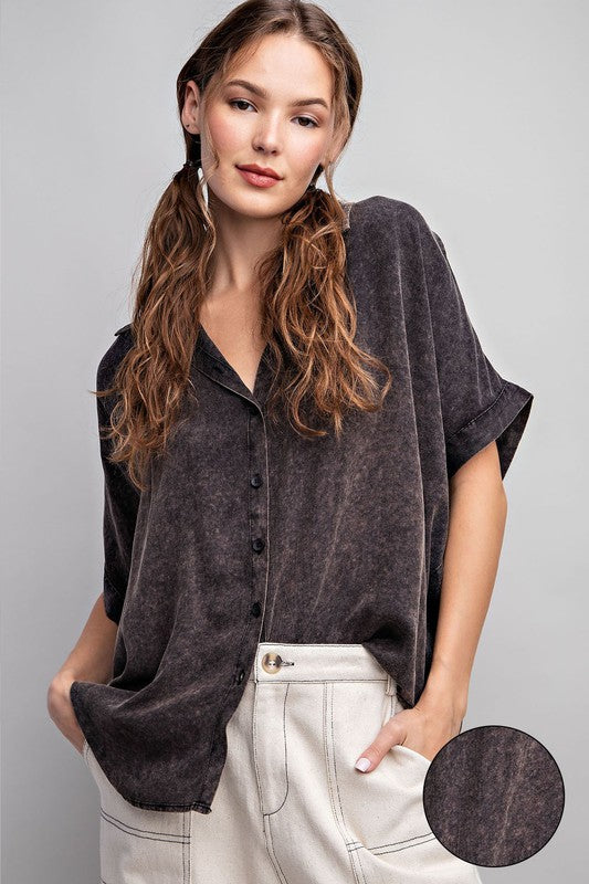 MINERAL WASHED BUTTON DOWN BLOUSE TOP